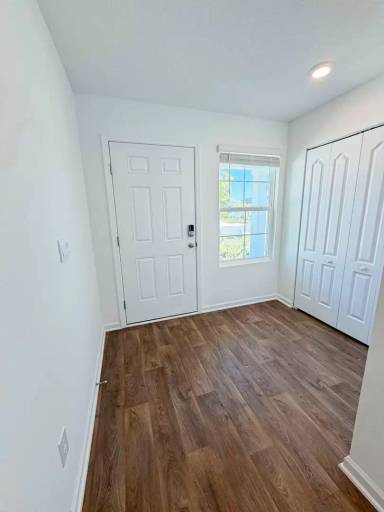 Main picture of 462 Ardila Cir