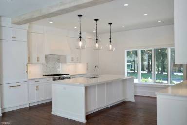 Main picture of 413 Westover Rd