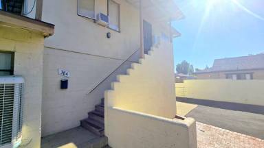 Main picture of 374-96 N 9th Ave