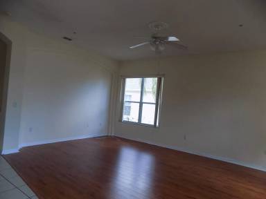 Main picture of 102 Carnival Dr