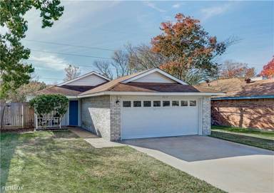 Main picture of 3114 Larkspur Cir