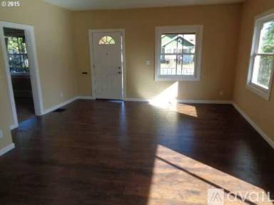 Main picture of 3100 L St