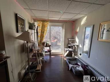 Main picture of Washington St