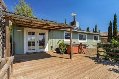 Main picture of 22641 River View Dr
