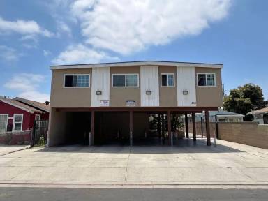 Main picture of 334 E Louise St