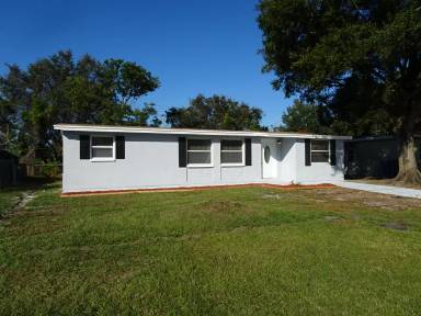 Main picture of 5207 S 79th St