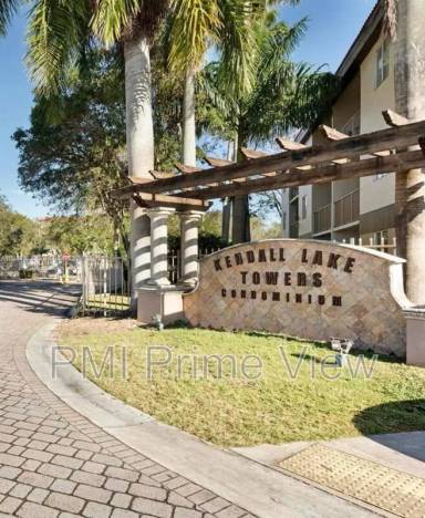 Main picture of 15221 SW 80th St