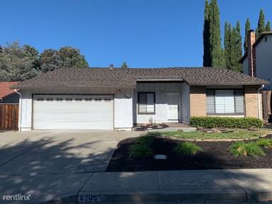 Main picture of 4305 S Larwin Ave