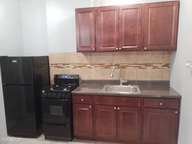 Main picture of 6930,6954,6971,6975 N Greenview Ave Apartments