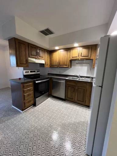 Main picture of 16950 Woodland Dr