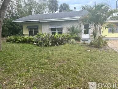 Main picture of 257 SE Four Winds Dr