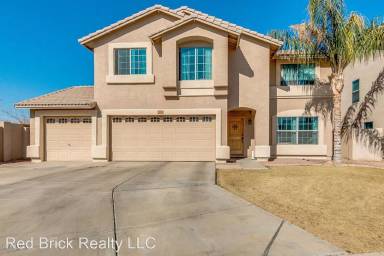 Main picture of 210 E Jasper Ct
