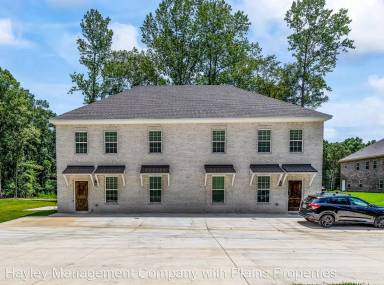 Main picture of 912 Logan Ct