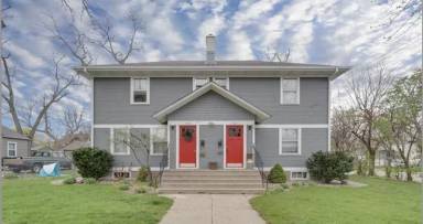 Main picture of 1403 S Duluth Ave