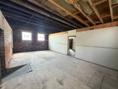 Main picture of 2394 W 3rd St