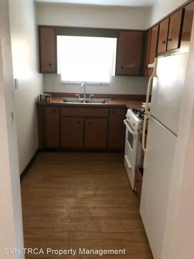 Main picture of 469 3rd St