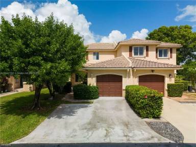 Main picture of 7228 SW 164th Ct