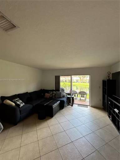 Main picture of 12805 SW 31st Ct