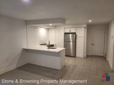 Main picture of 908 S Main St