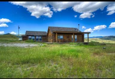 Main picture of 42 Badger Rd