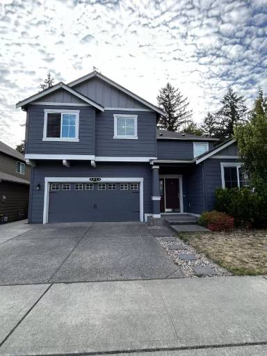 Main picture of 2845 Fiddleback St NE