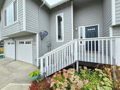 Main picture of 8021 Olympic View Pl