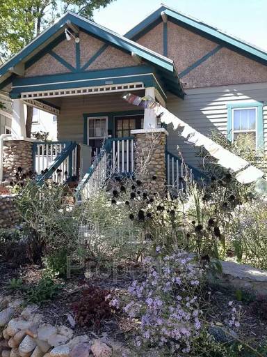 Main picture of 2515 Broadway St