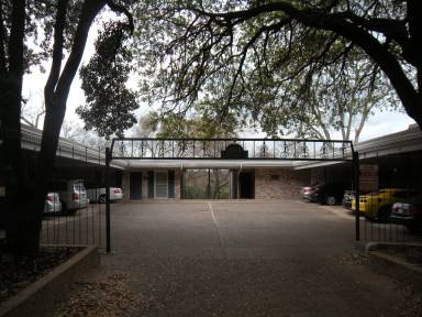 Main picture of 2704 San Pedro St