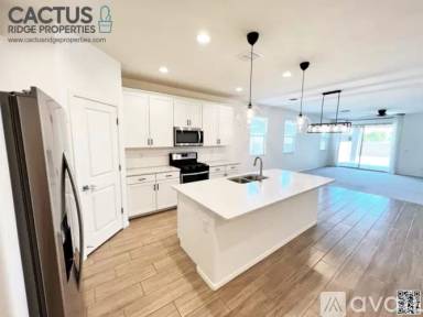 Main picture of 10703 W Filbert St