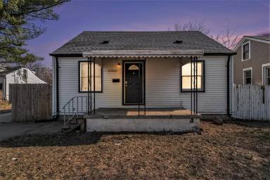 Main picture of 23062 Columbus Ave