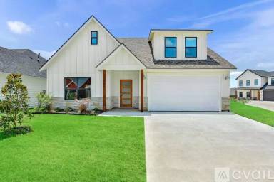 Main picture of 506 Saucer Dr