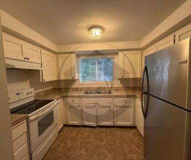 Main picture of 1560 Fircrest Ct SE