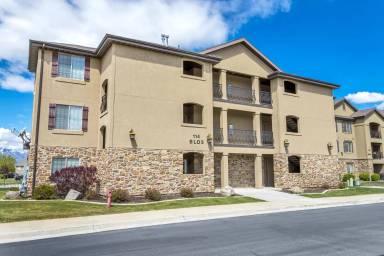 Main picture of 114 S Willow Circle Loop