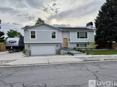 Main picture of 11152 S Lyndbrook Way