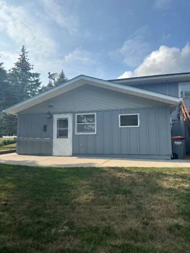 Main picture of 609 12th St SW