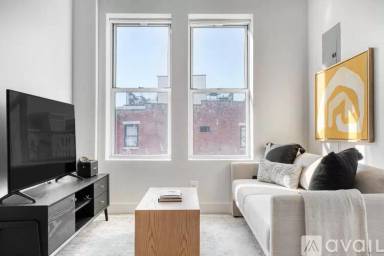 Main picture of 708 Avenue Y