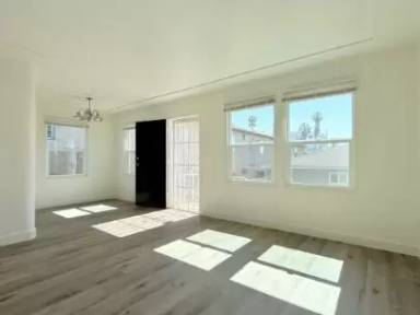 Main picture of 3940 1/2 Utah St