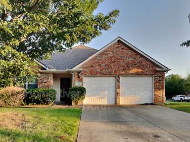 Main picture of 506 Reindeer Dr