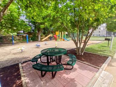 Main picture of Maple Ridge Apartments
