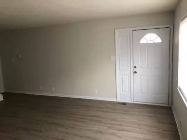 Main picture of 6530 Lupine Ter