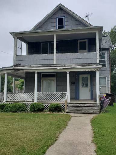 Main picture of 1006 1/2 S Chicago Ave