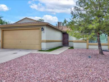 Main picture of 5501 N Lazybrook Pl