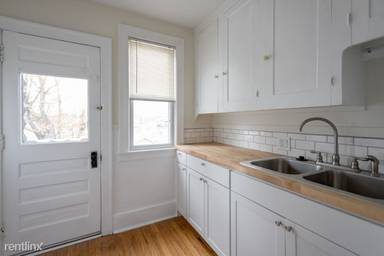 Main picture of 176 W Cambourne St