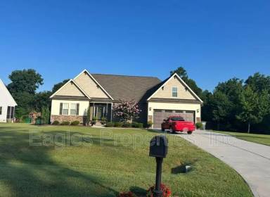 Main picture of 205 Coffman Dr