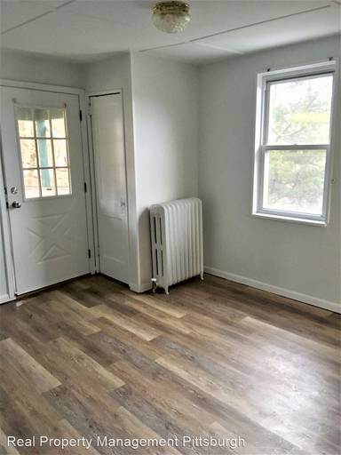 Main picture of 6203 1/2 Monitor St