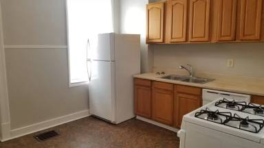 Main picture of 3710 S Broadway