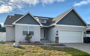 Main picture of 108 S Holiday Rd
