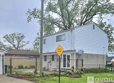 Main picture of 19929 Wyoming St