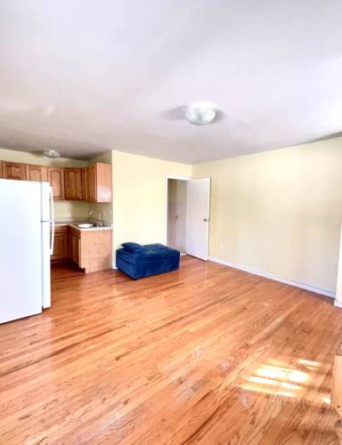 Main picture of 14343 Glassboro Ave