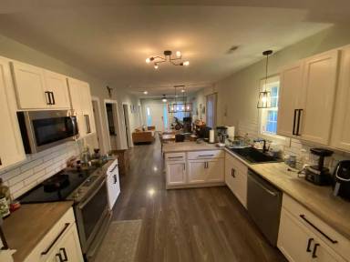 Main picture of 3101 Hurley Ave